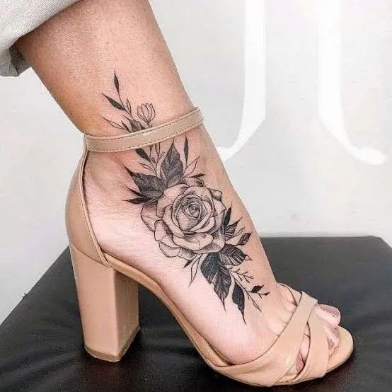 10+ Stunning Ankle tattoos for Women